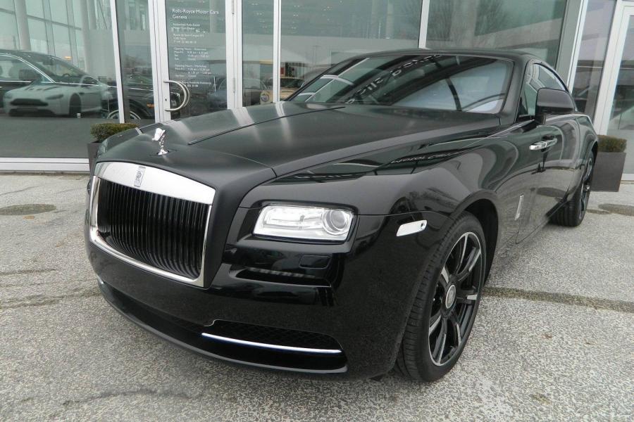  Rolls-Royce Wraith Carbon Fiber 2015 года  (фото 4 из 20)
